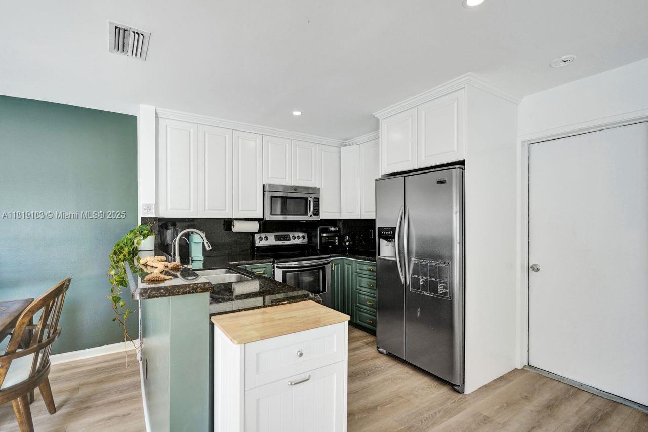 Boca Raton, Florida, 33496, United States, 3 Bedrooms Bedrooms, ,2 BathroomsBathrooms,Residential,For Sale,1850264