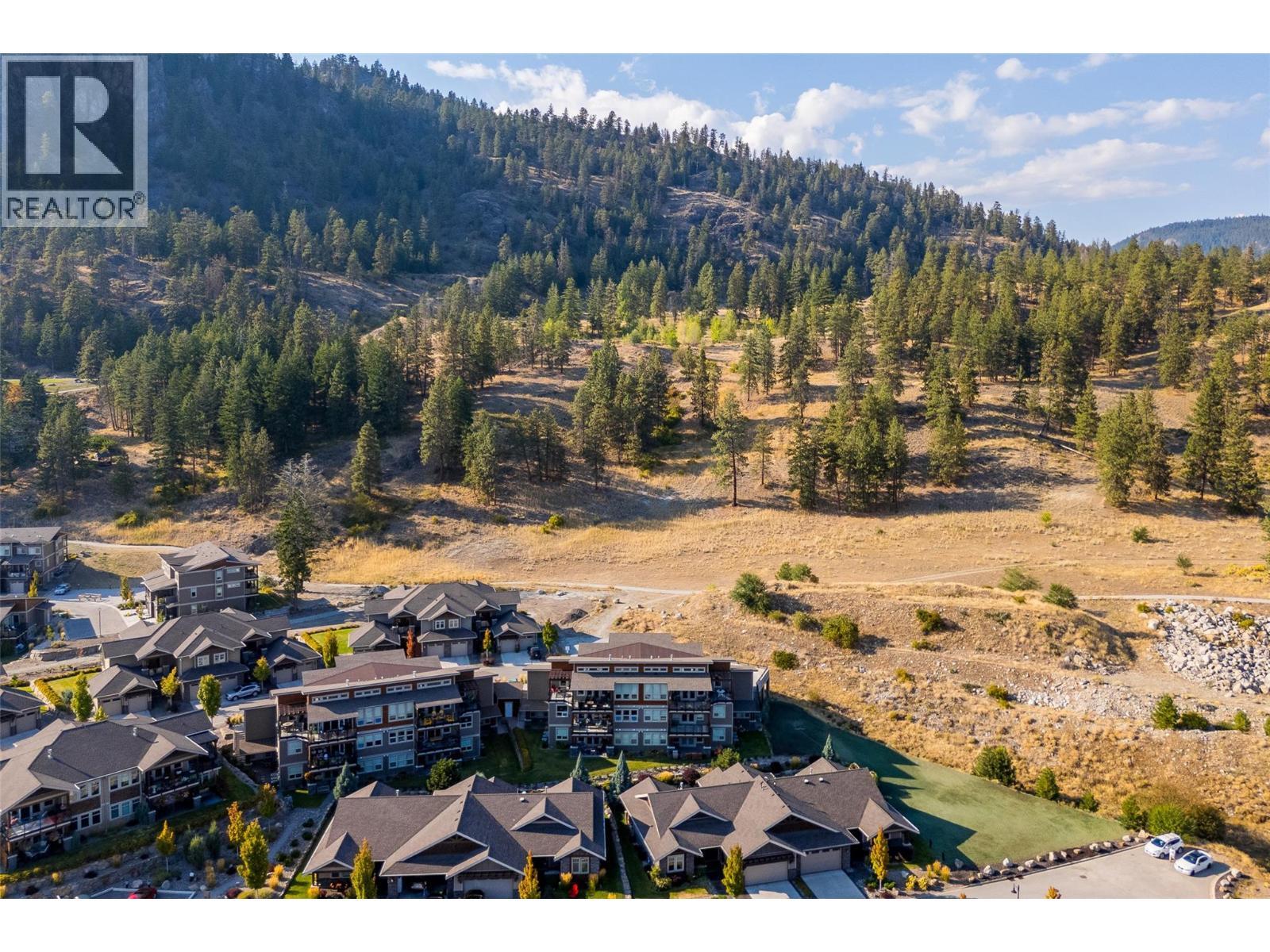 PEACHLAND, British Columbia, V0H 1X5, CA, 3 Bedrooms Bedrooms, ,2 BathroomsBathrooms,Residential,For Sale,1951161