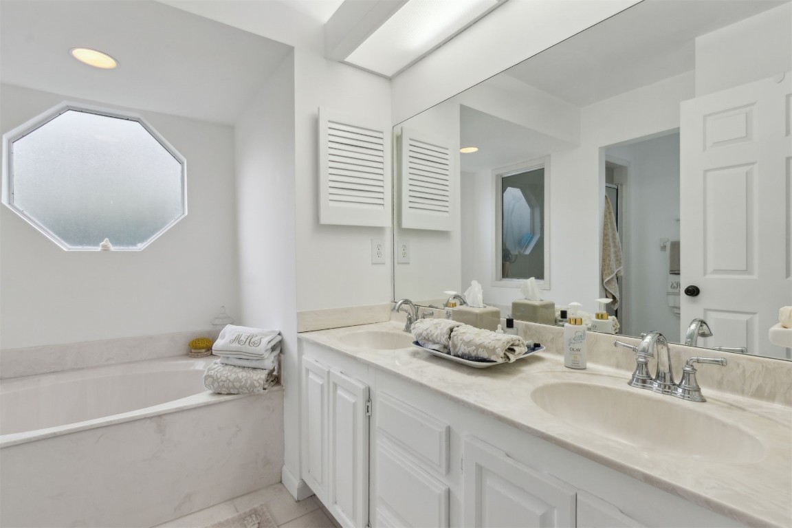 Fernandina Beach, Florida, 32034, United States, 3 Bedrooms Bedrooms, ,2 BathroomsBathrooms,Residential,For Sale,1935646