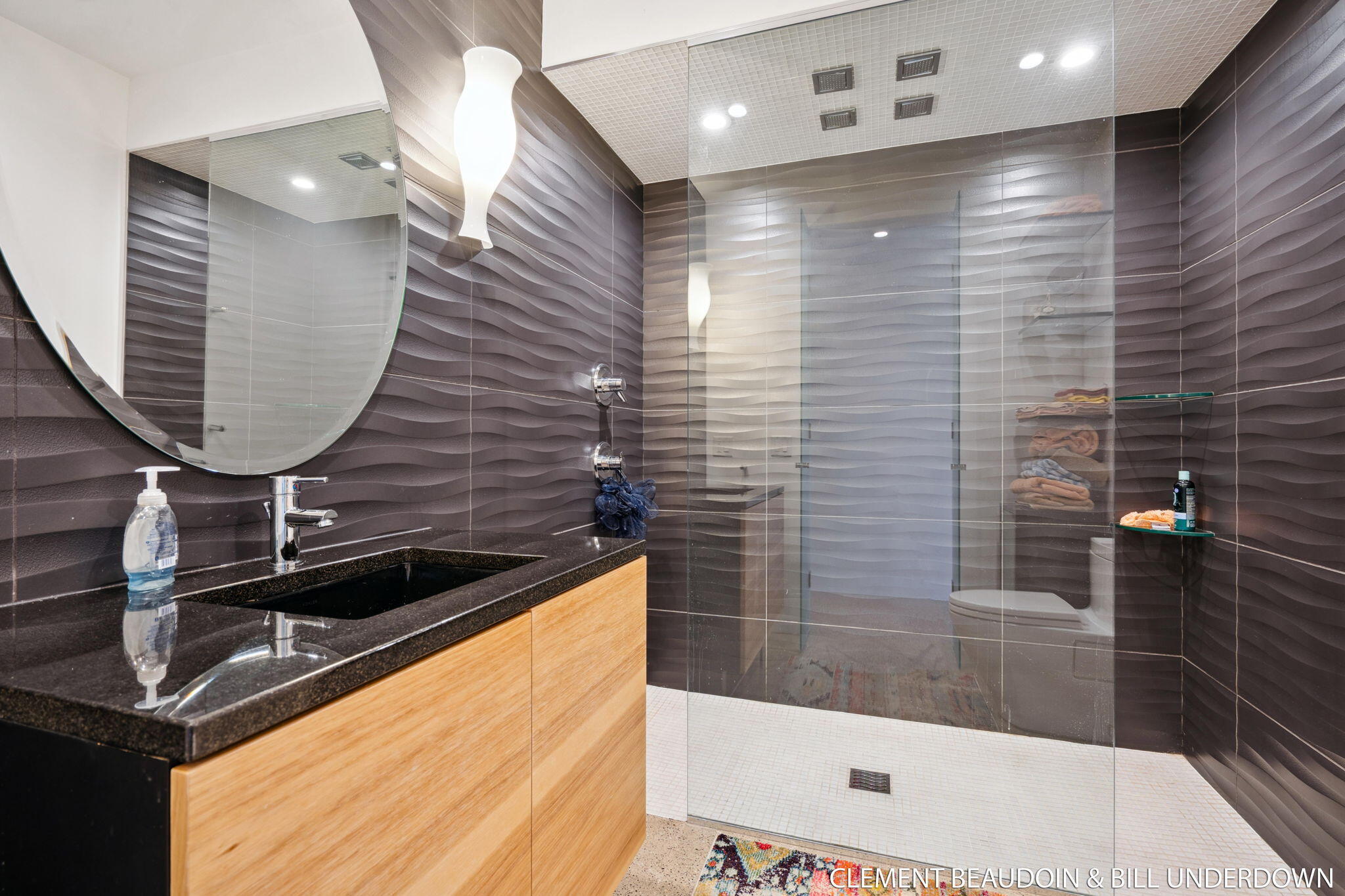 Fennville, Michigan, 49408, United States, 5 Bedrooms Bedrooms, ,7 BathroomsBathrooms,Residential,For Sale,1973707