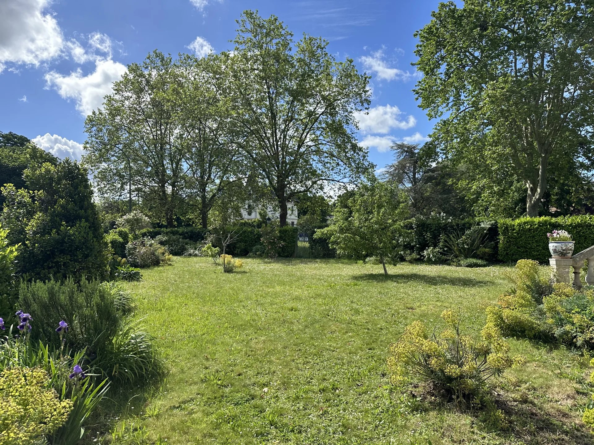 Le Vésinet, Île-de-France, 78110, FR, 7 Bedrooms Bedrooms, ,3 BathroomsBathrooms,Residential,For Sale,1994787