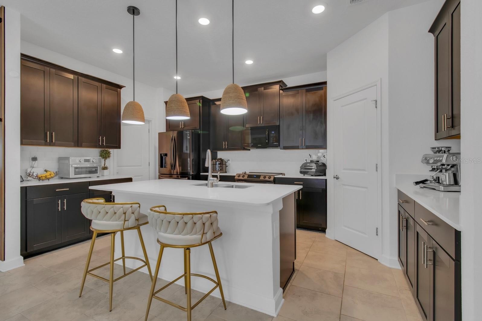 KISSIMMEE, Florida, 34744, United States, 4 Bedrooms Bedrooms, ,3 BathroomsBathrooms,Residential,For Sale,1974958