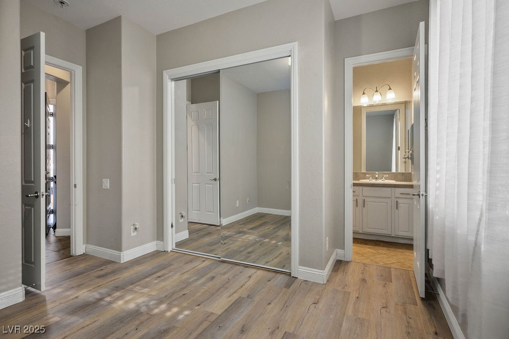 Henderson, Nevada, 89044, United States, 5 Bedrooms Bedrooms, ,5 BathroomsBathrooms,Residential,For Sale,2003253