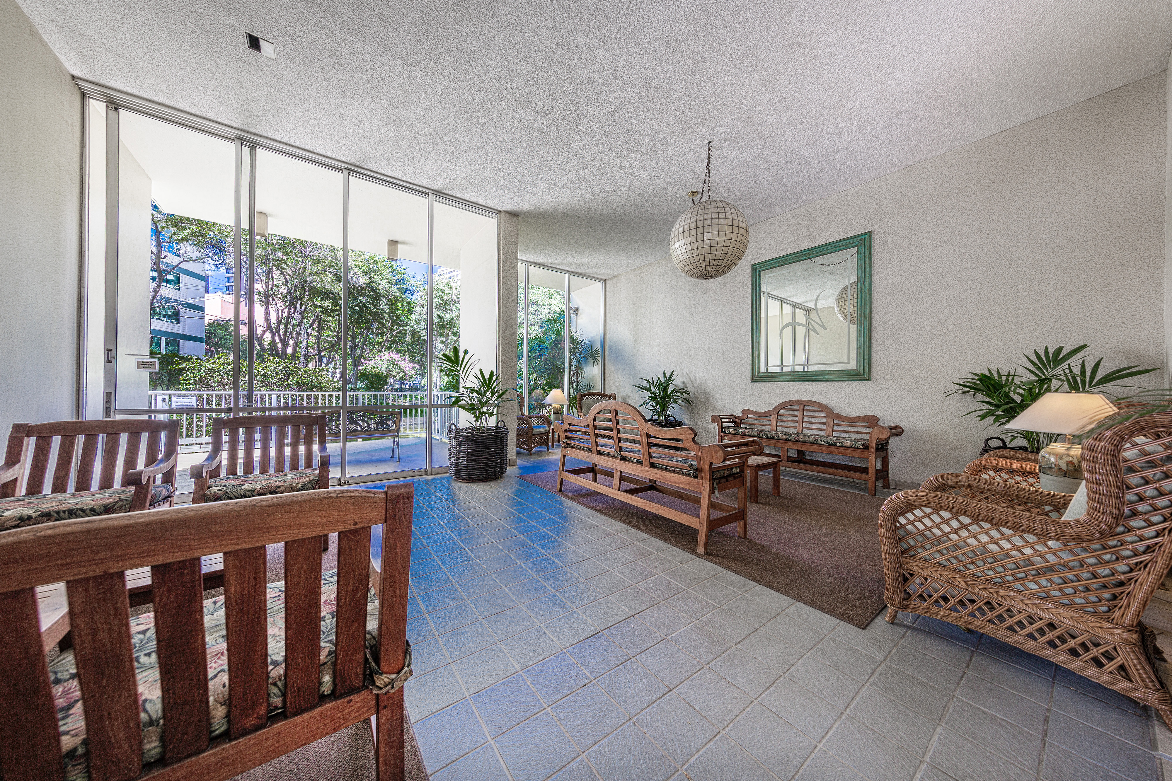 Honolulu, Hawaii, 96815, United States, 2 Bedrooms Bedrooms, ,2 BathroomsBathrooms,Residential,For Sale,1980604