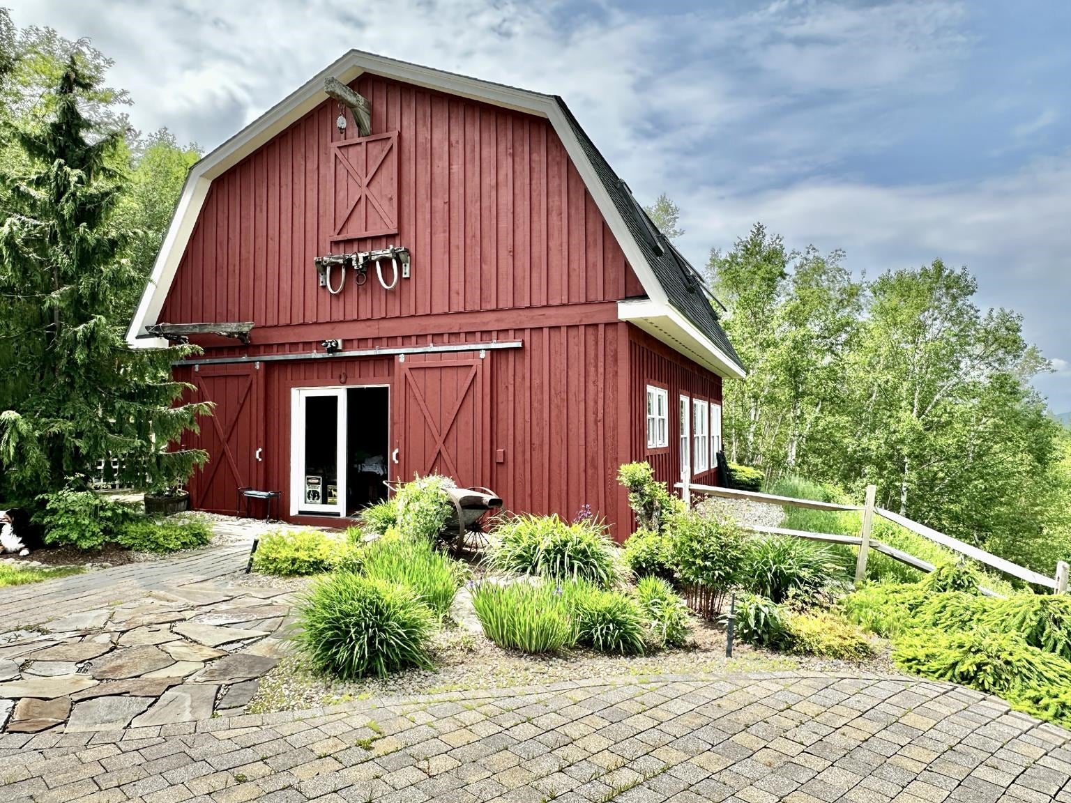 Bristol, New Hampshire, 03222, United States, 8 Bedrooms Bedrooms, ,5 BathroomsBathrooms,Residential,For Sale,1883549
