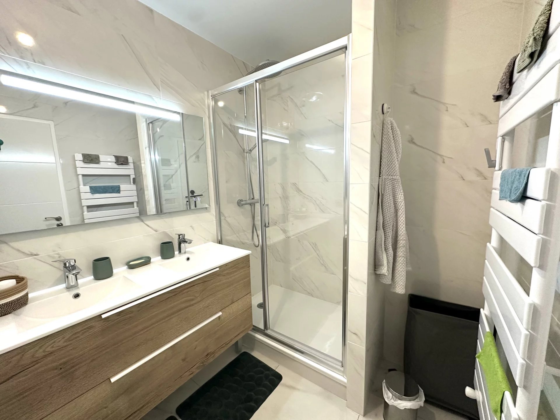 Le Vésinet, Île-de-France, 78110, FR, 2 Bedrooms Bedrooms, ,1 BathroomBathrooms,Residential,For Sale,1994507