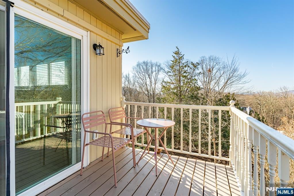 Ringwood, New Jersey, 07456, United States, 3 Bedrooms Bedrooms, ,3 BathroomsBathrooms,Residential,For Sale,1981754