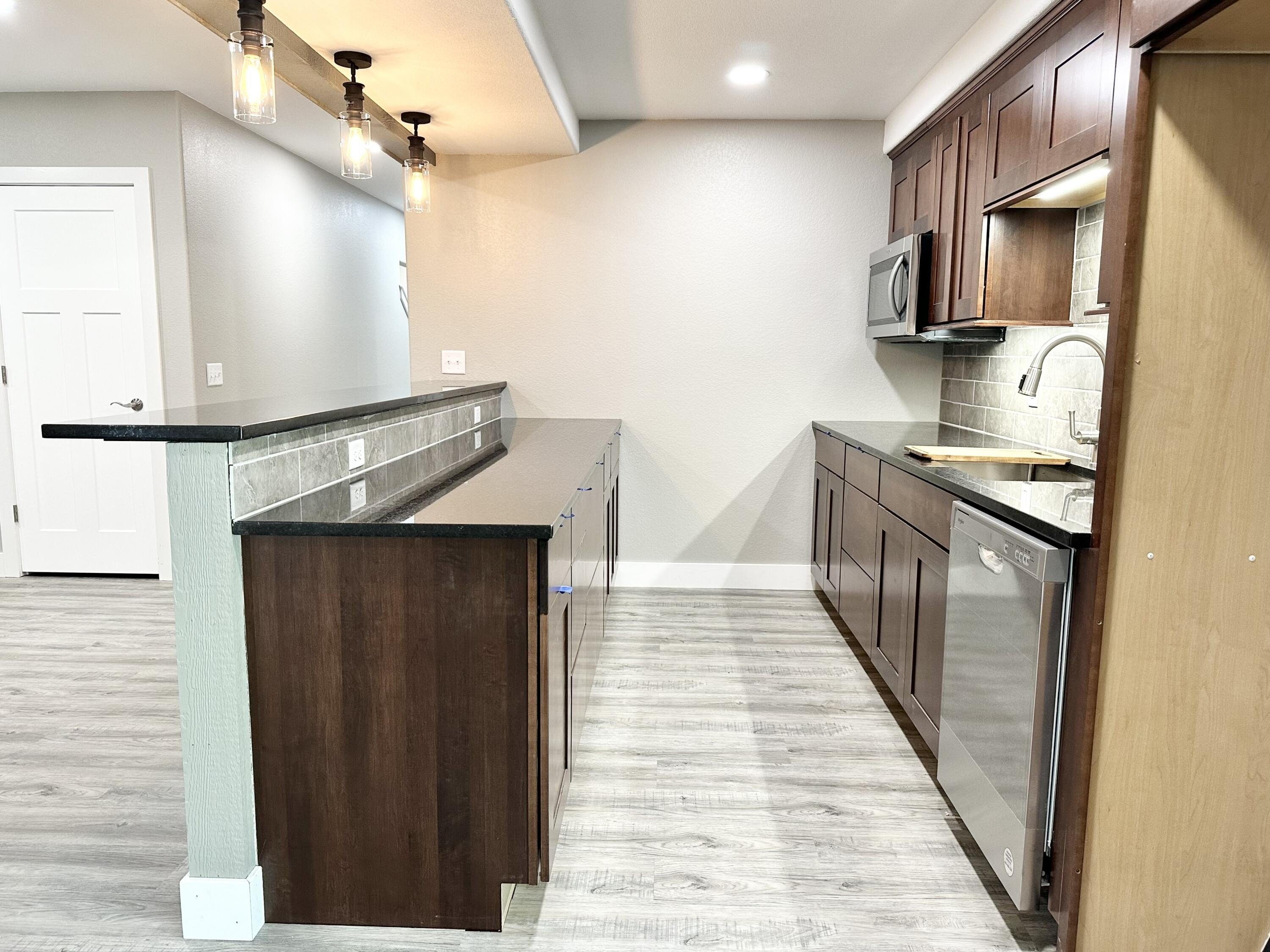 Shell Knob, Missouri, 65747, United States, 5 Bedrooms Bedrooms, ,3 BathroomsBathrooms,Residential,For Sale,1982122