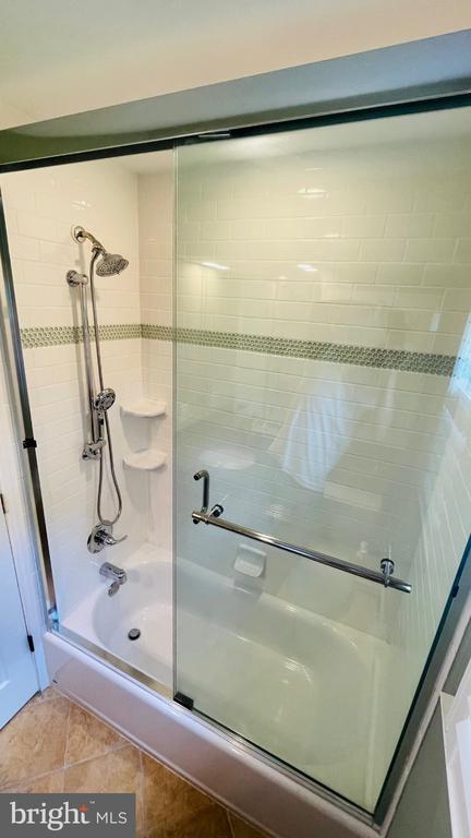 Woodbridge, Virginia, 22193, United States, 3 Bedrooms Bedrooms, ,3 BathroomsBathrooms,Residential,For Sale,1977402