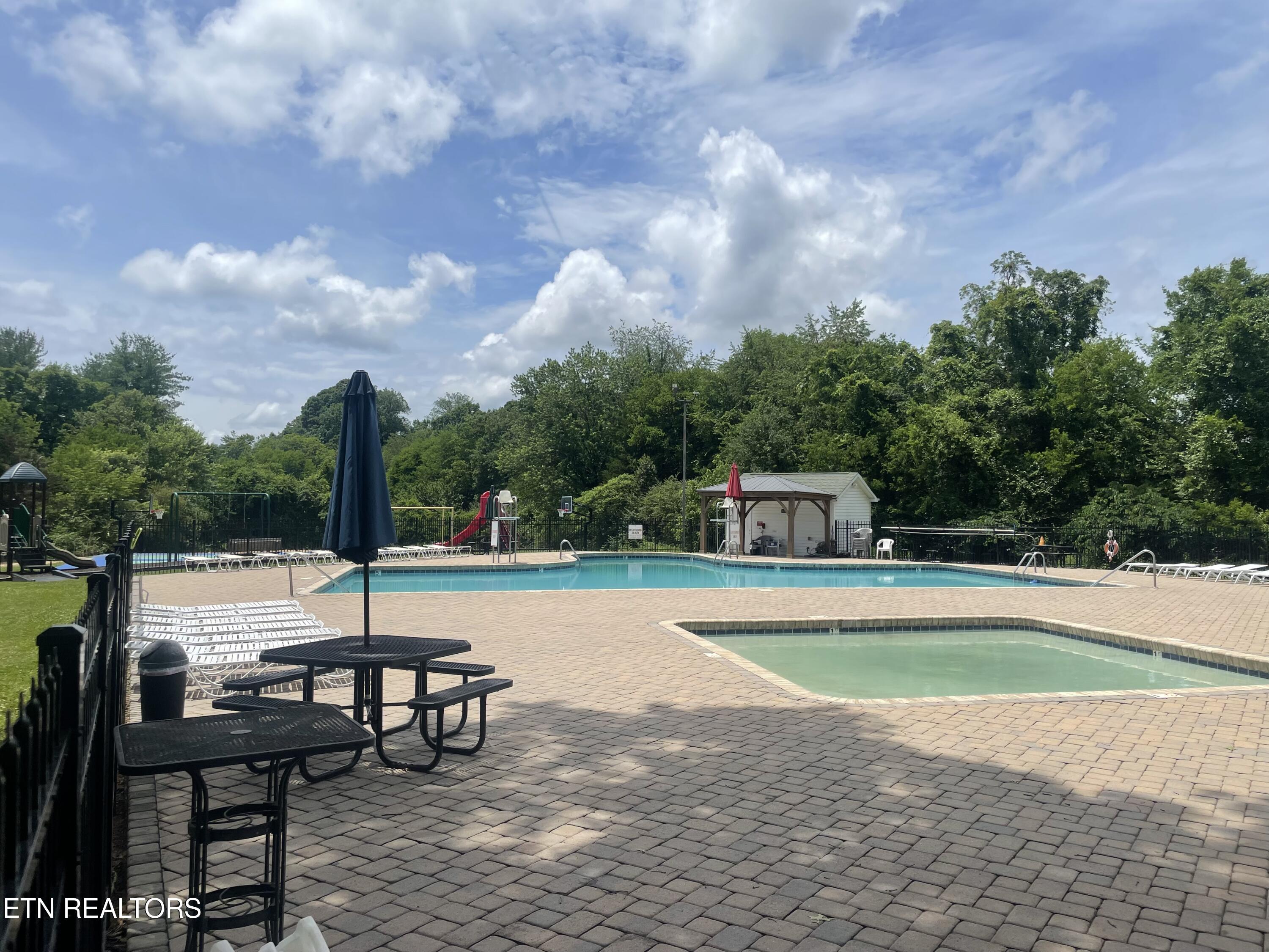Knoxville, Tennessee, 37934, United States, 4 Bedrooms Bedrooms, ,3 BathroomsBathrooms,Residential,For Sale,2047970