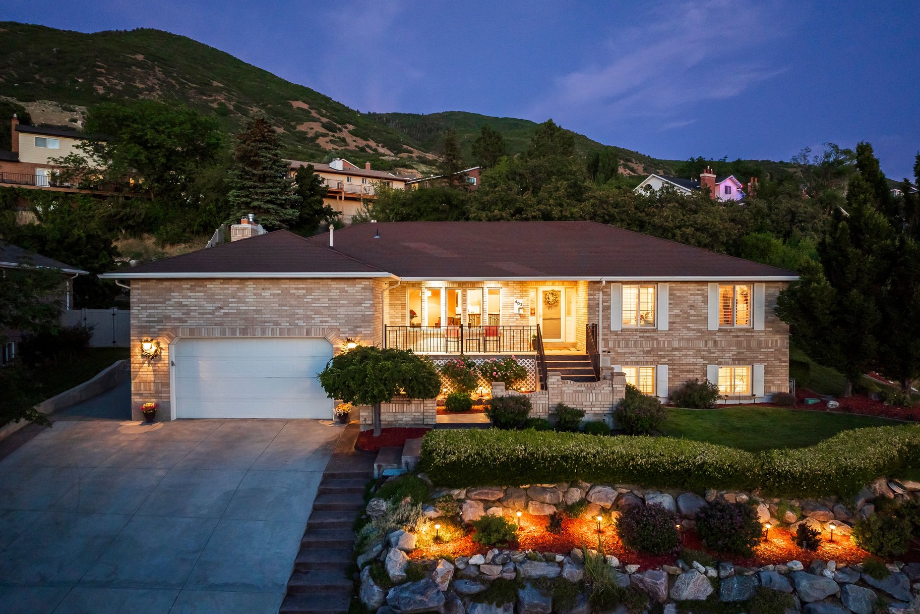  Farmington Rambler on Private Half-Acre with Incredible Views - 物件實景