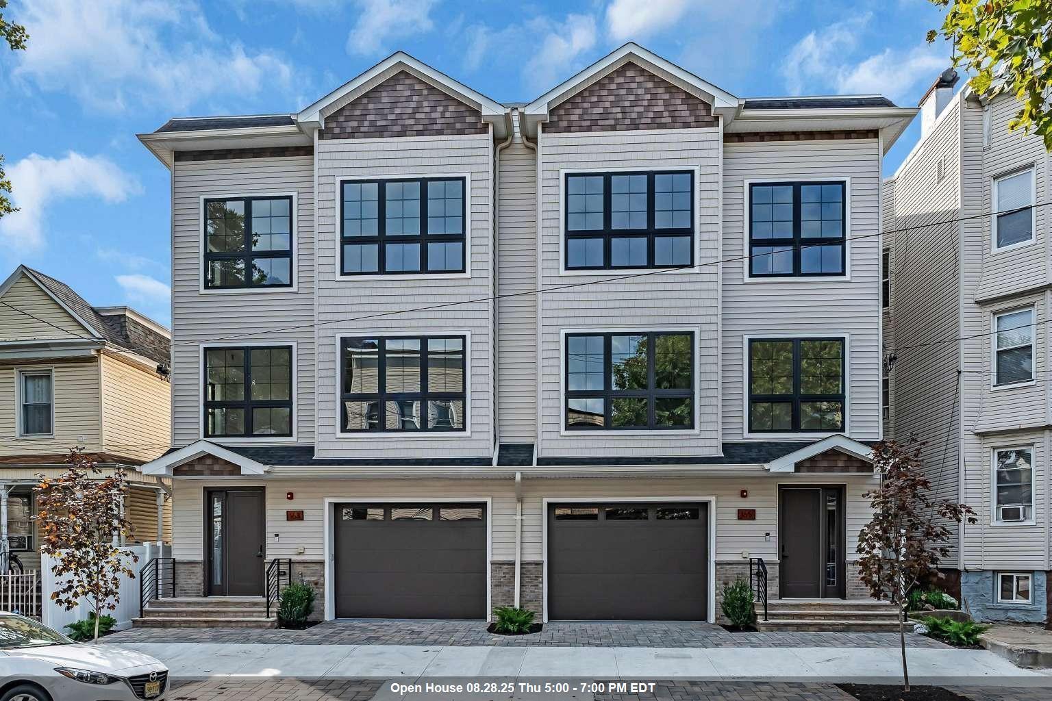 Jersey City, New Jersey, 07306, United States, 2 Bedrooms Bedrooms, ,2 BathroomsBathrooms,Residential,For Sale,1925343