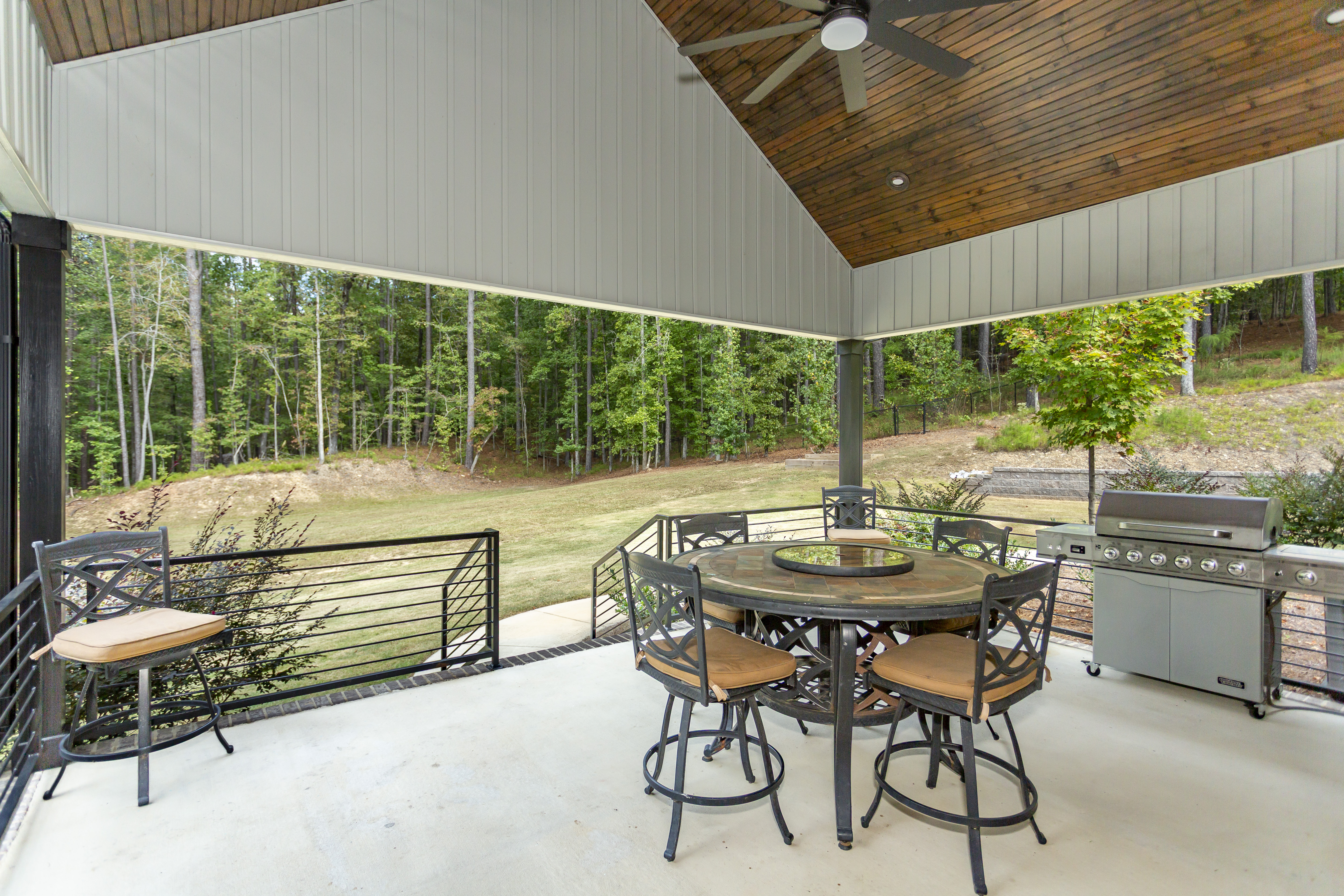 Helena, Alabama, 35080, United States, 5 Bedrooms Bedrooms, ,5 BathroomsBathrooms,Residential,For Sale,1979427