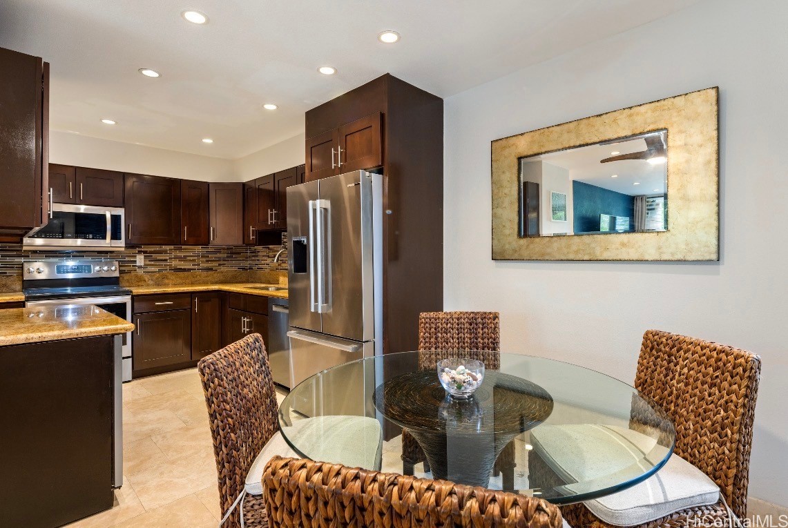 Kailua, Hawaii, 96734, United States, 3 Bedrooms Bedrooms, ,2 BathroomsBathrooms,Residential,For Sale,1987642