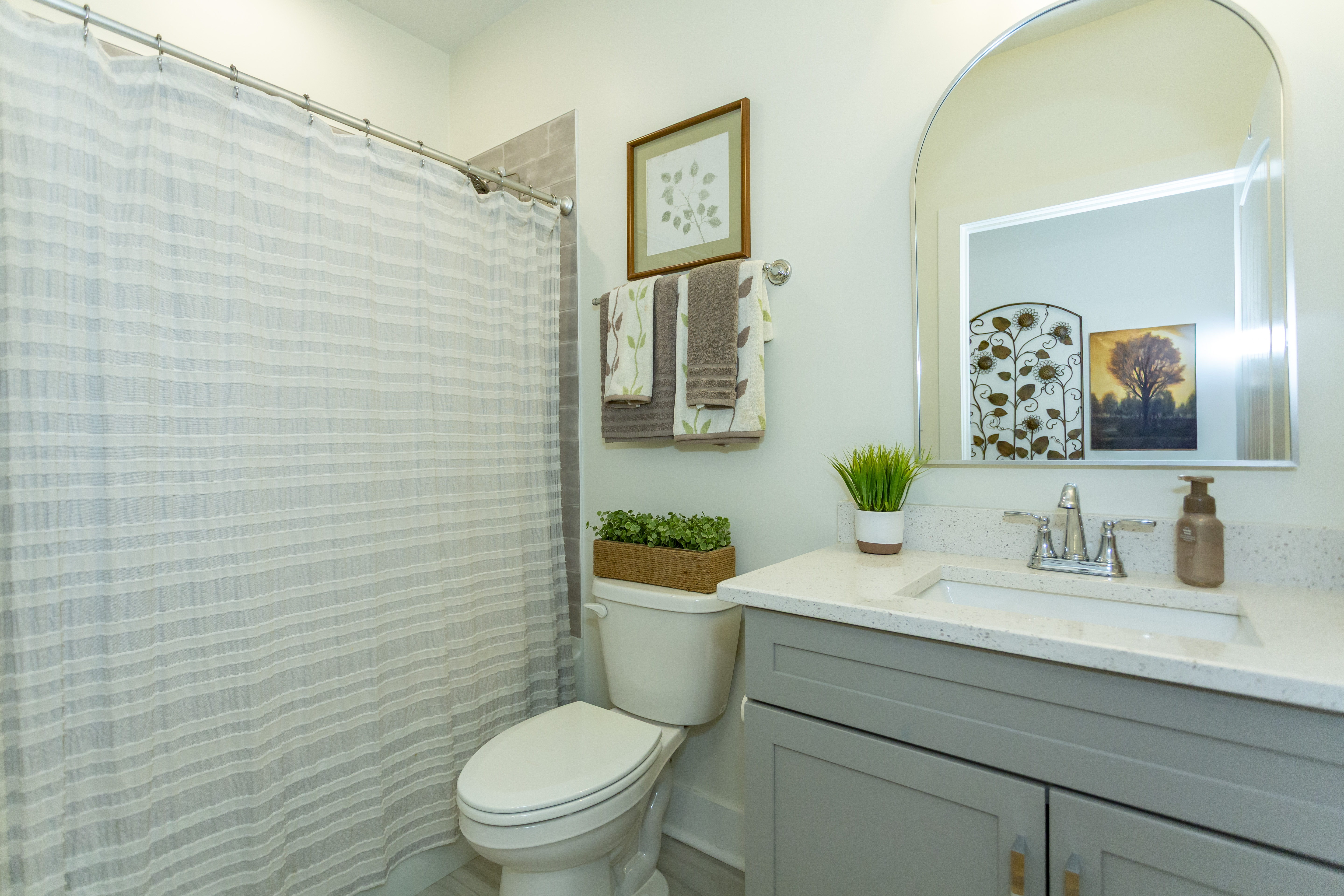 Helena, Alabama, 35080, United States, 5 Bedrooms Bedrooms, ,5 BathroomsBathrooms,Residential,For Sale,1979427