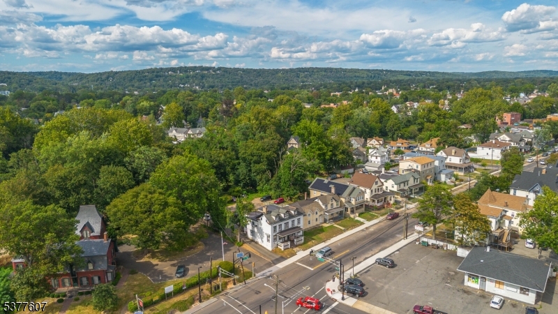 Plainfield City, New Jersey, 07060, United States, 8 Bedrooms Bedrooms, ,5 BathroomsBathrooms,Residential,For Sale,1933481