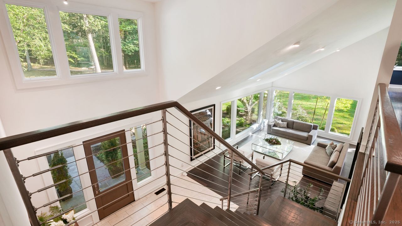 Westport, Connecticut, 06880, United States, 4 Bedrooms Bedrooms, ,4 BathroomsBathrooms,Residential,For Sale,1991642