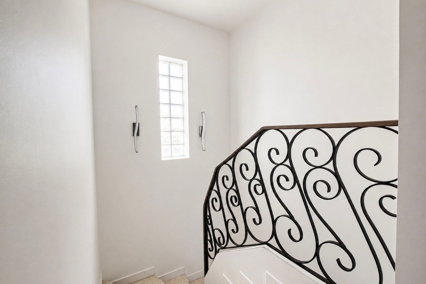  Unique – Narbonne house (200 m²) – 6 bedrooms, living room opening onto a patio… - 物件實景