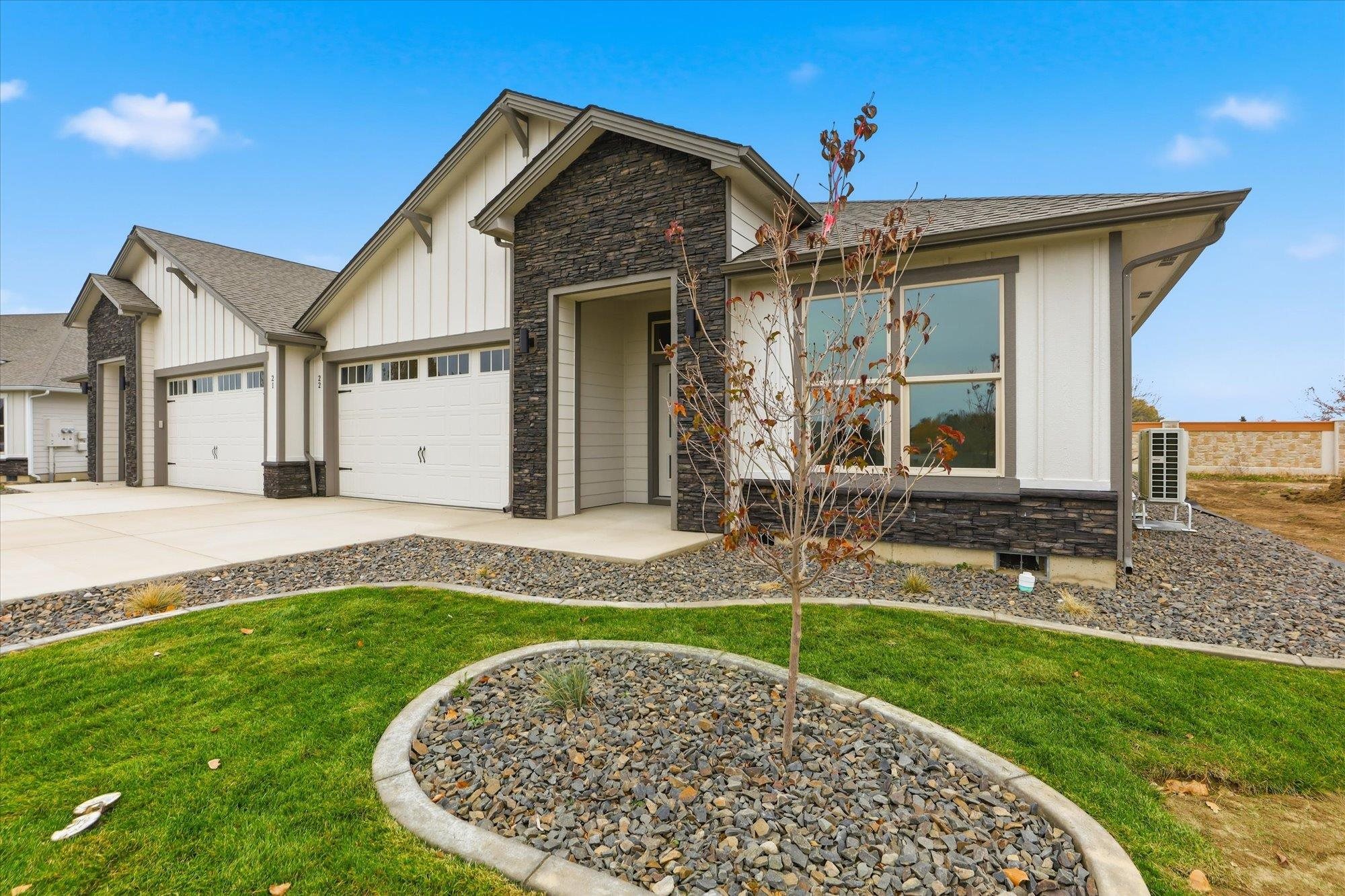 Deer Park, Washington, 99006, United States, 3 Bedrooms Bedrooms, ,2 BathroomsBathrooms,Residential,For Sale,1992798