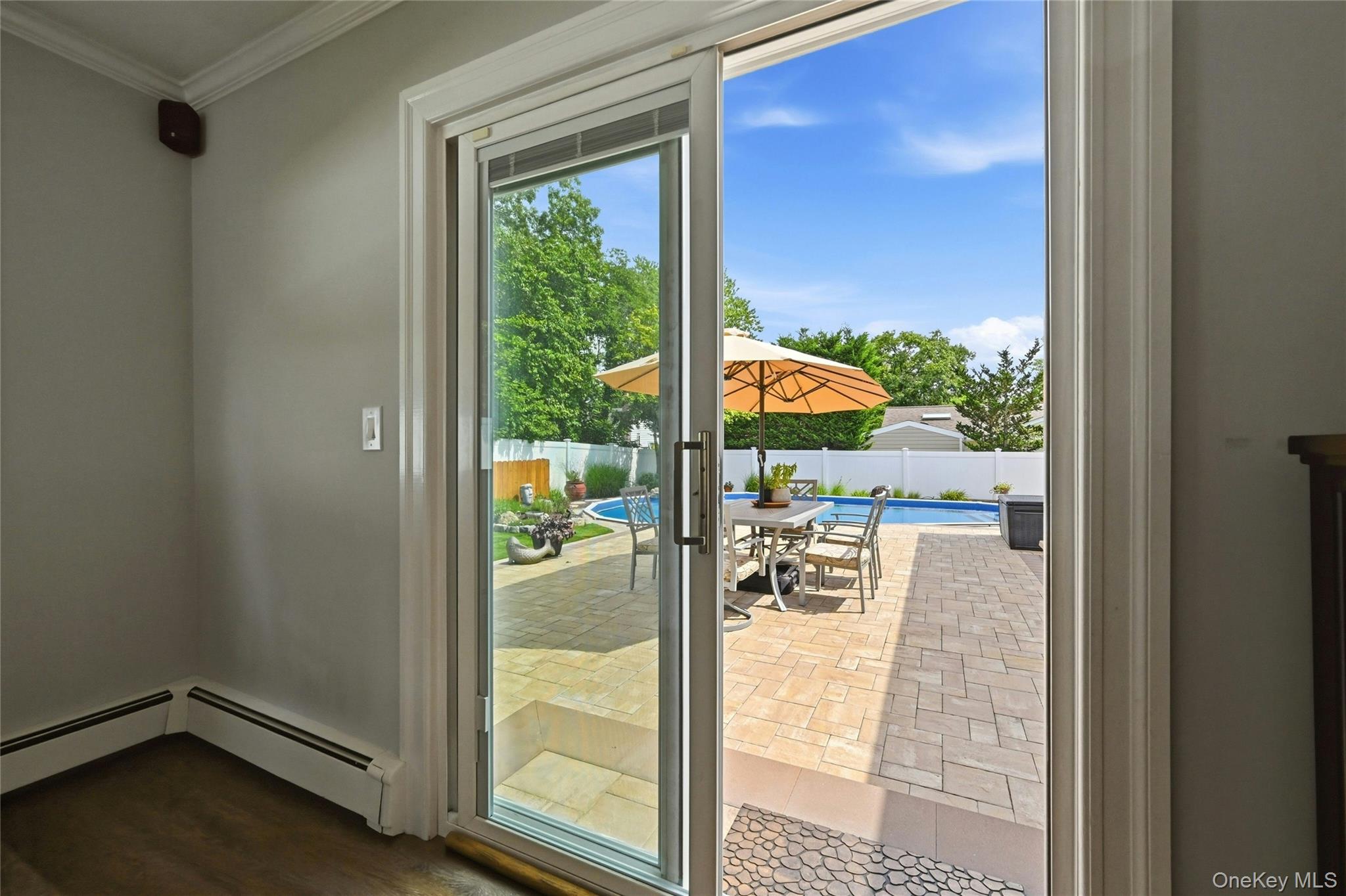  139 N Summit Avenue, Patchogue, NY, 11772 - 物件實景