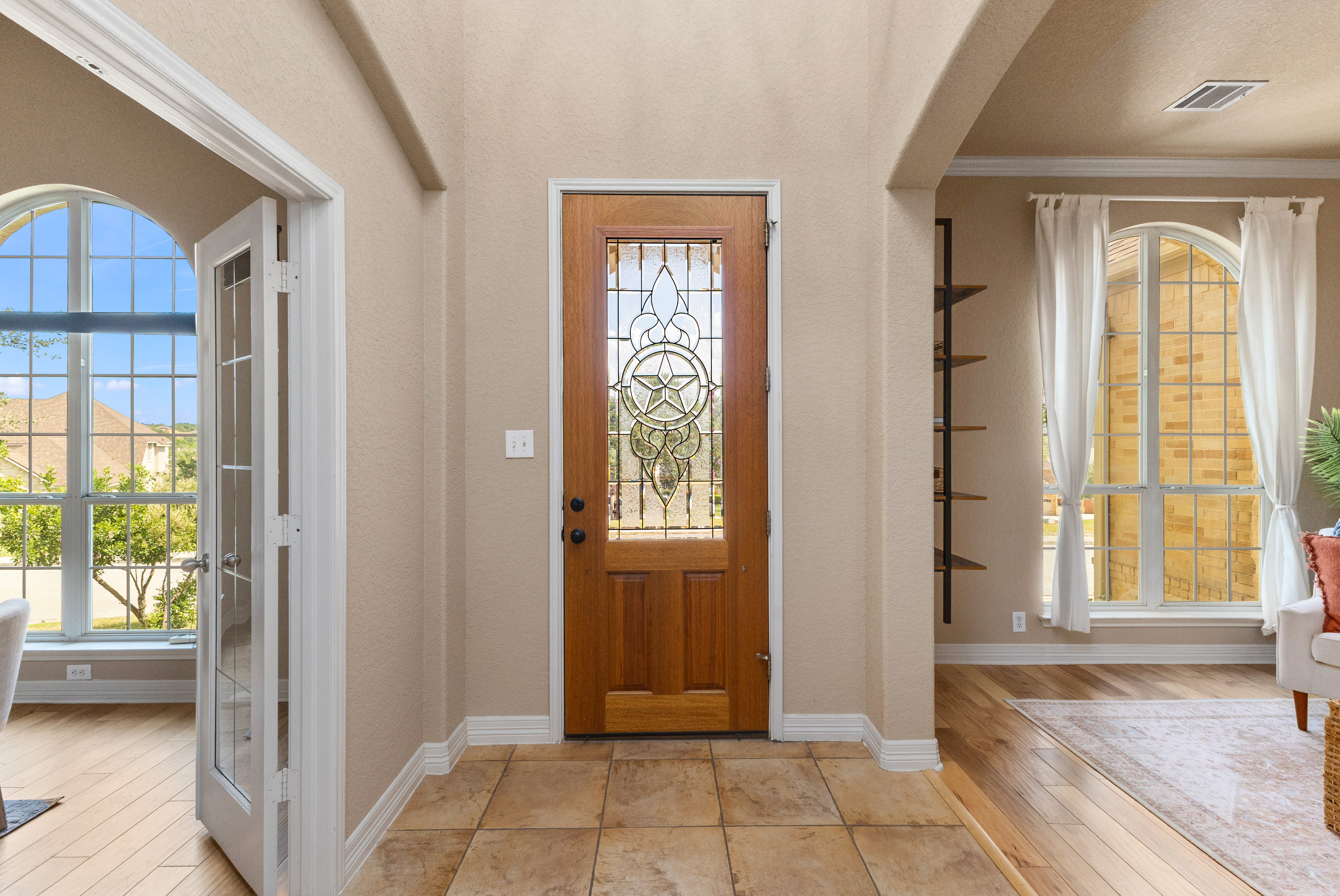  Energy Efficient Stone Oak Living in Gated Mesa Grande - 物件實景