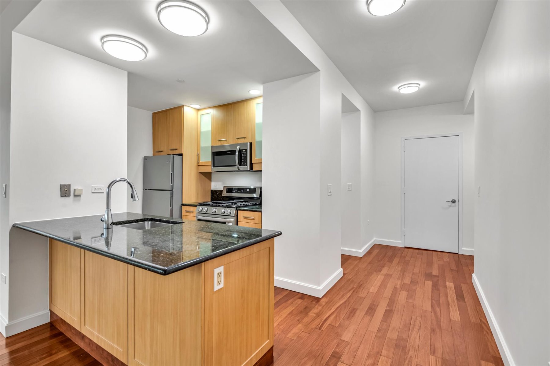  ?BRIGHT TWO BEDROOM TWO BATHROOM CONDO WITH STUNNING VIEWS? - 物件實景