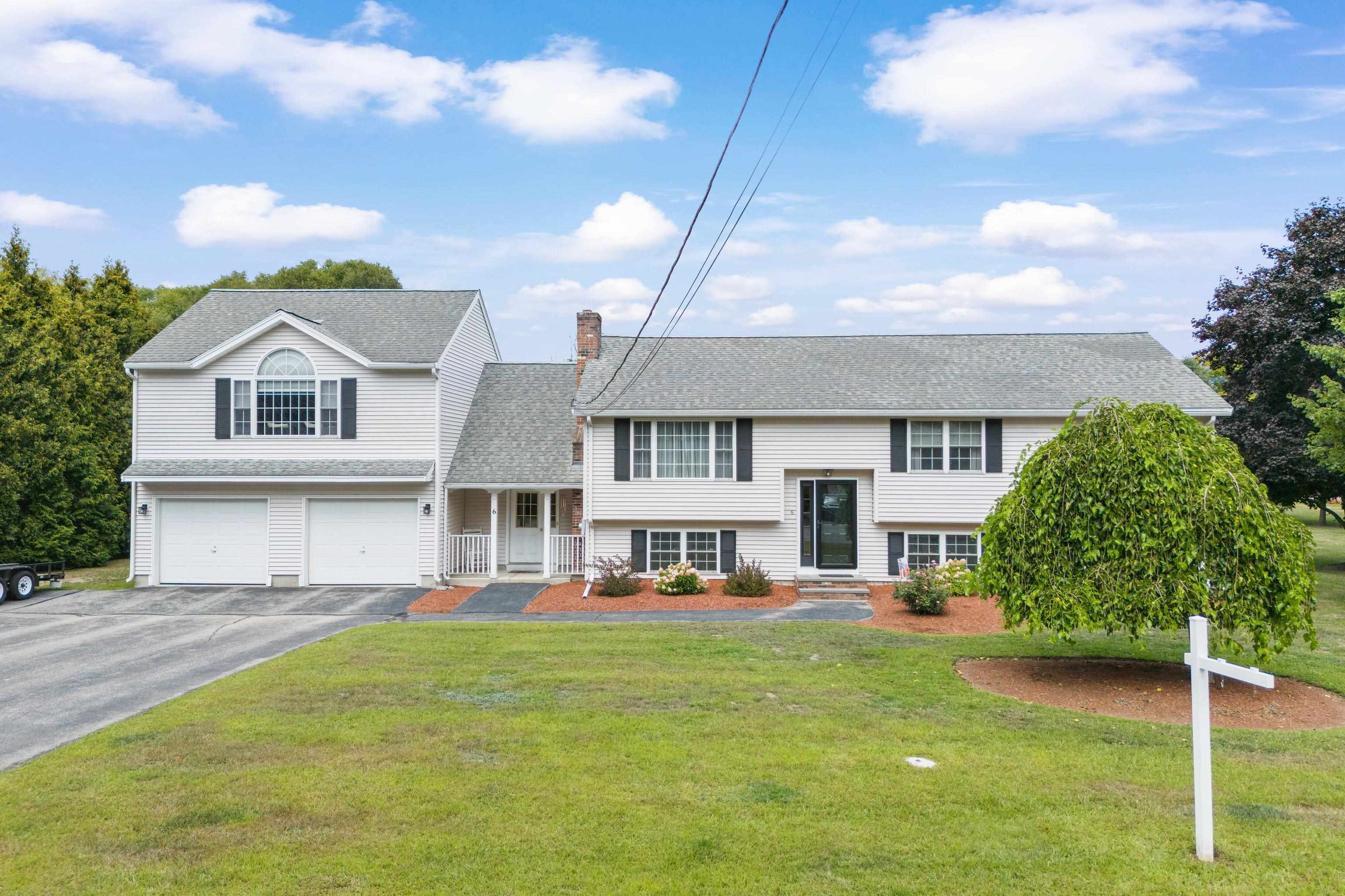 Pelham, New Hampshire, 03076, United States, 4 Bedrooms Bedrooms, ,3 BathroomsBathrooms,Residential,For Sale,1937373