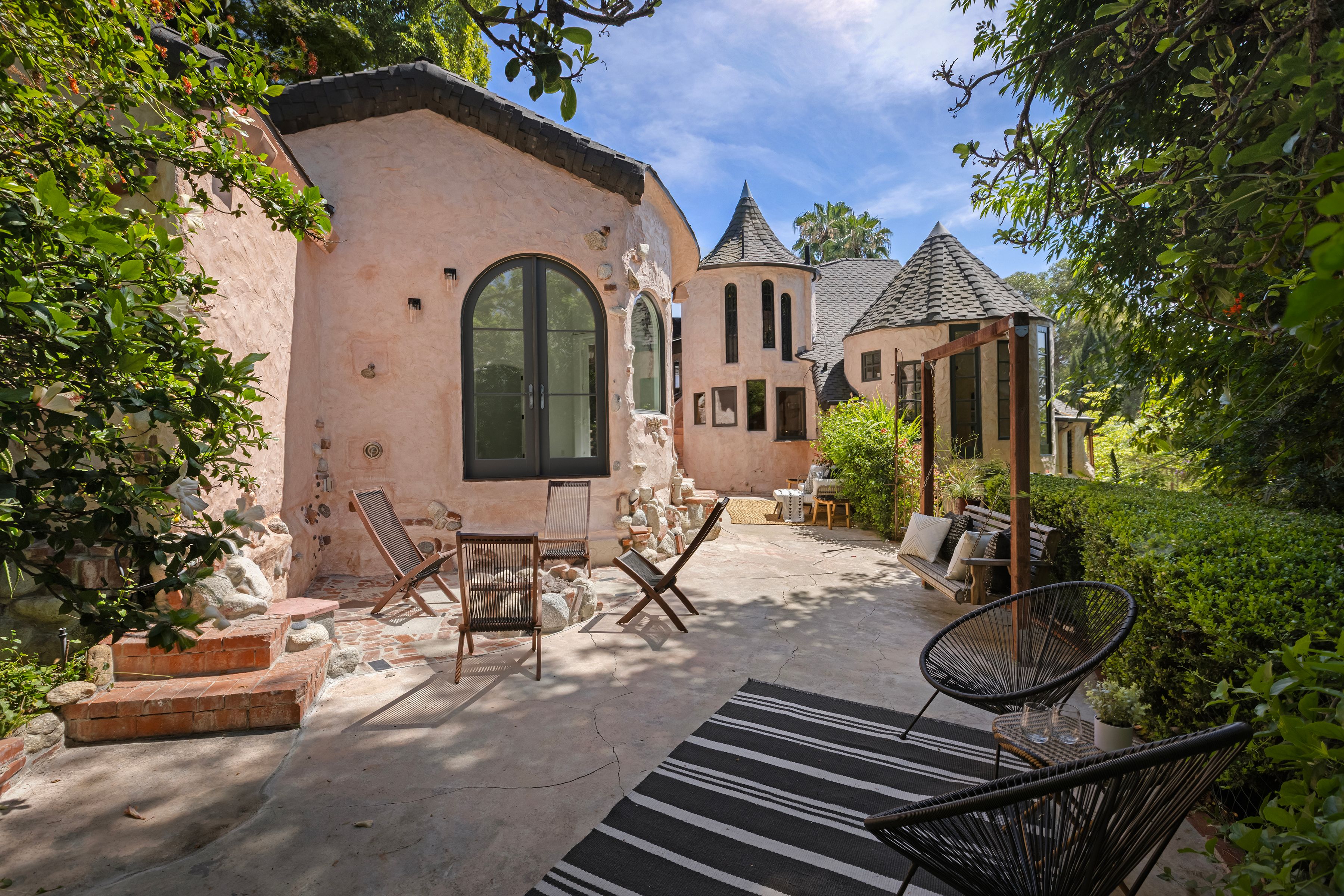  A Storybook Compound - 物件實景