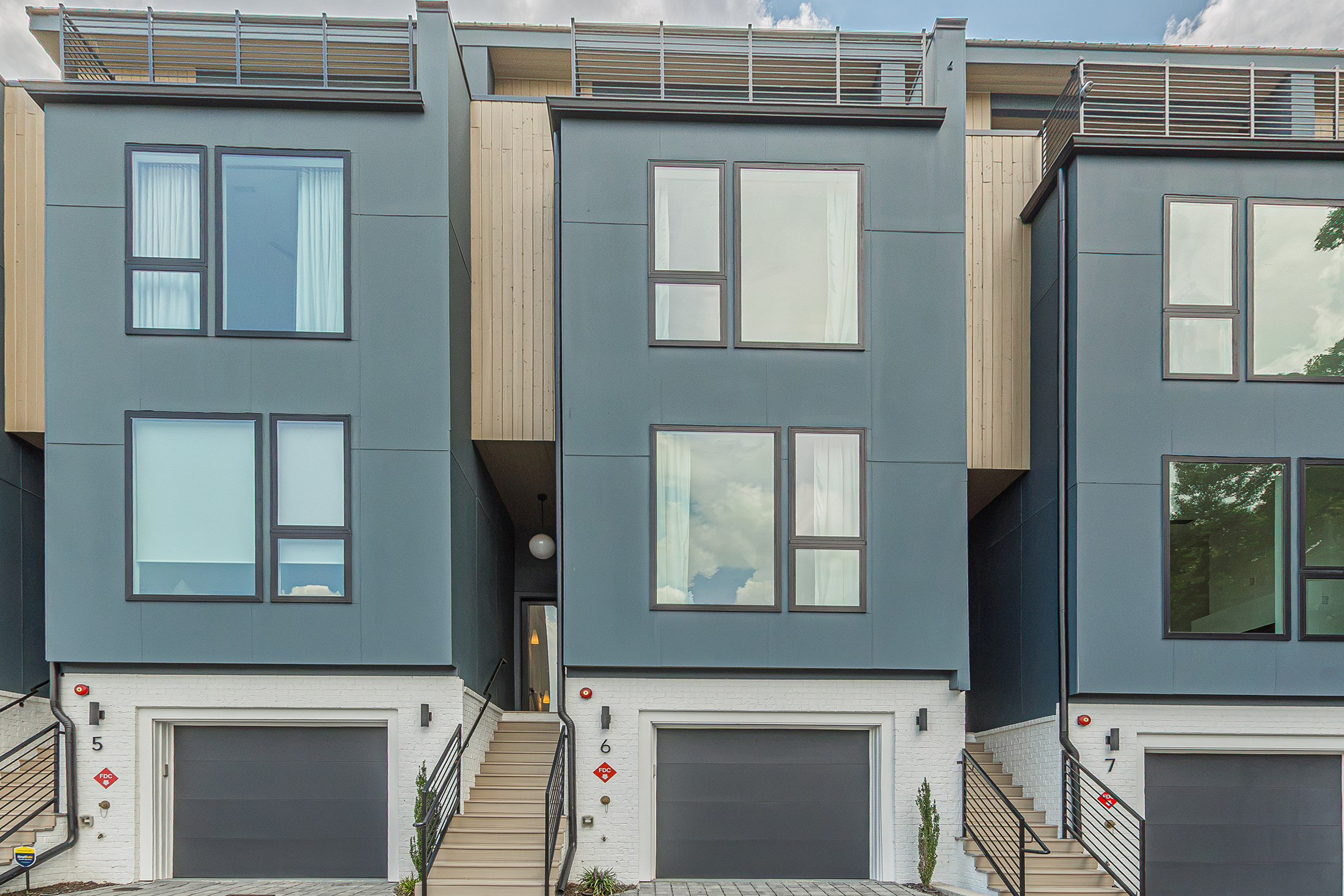  Stunning Luxury Townhome in Premier Boutique Community - 物件實景