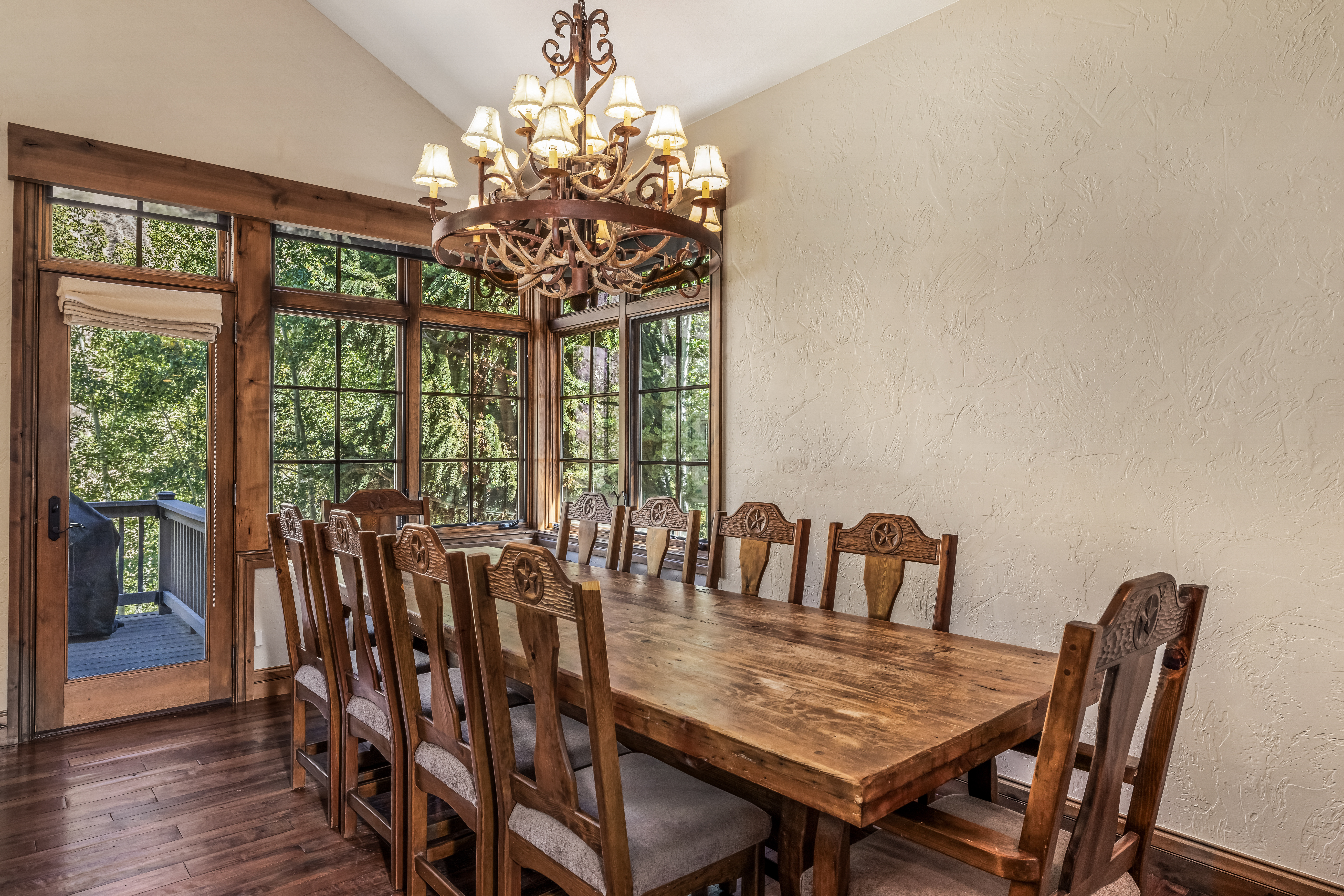  Exceptional Blend of Mountain Elegance, Comfort, and Year-round Recreation - 物件實景