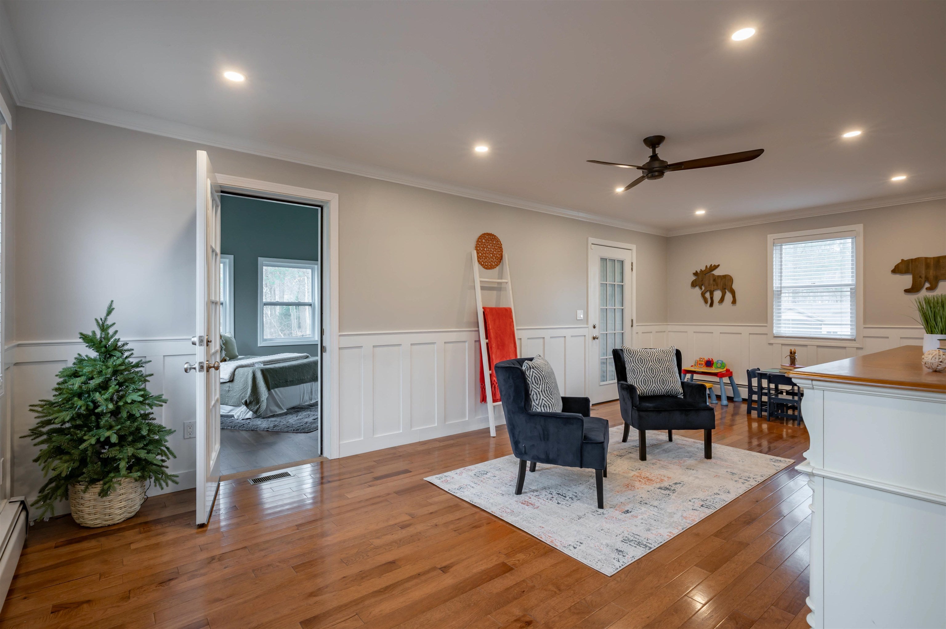 Hooksett, New Hampshire, 03106, United States, 3 Bedrooms Bedrooms, ,1 BathroomBathrooms,Residential,For Sale,2002155