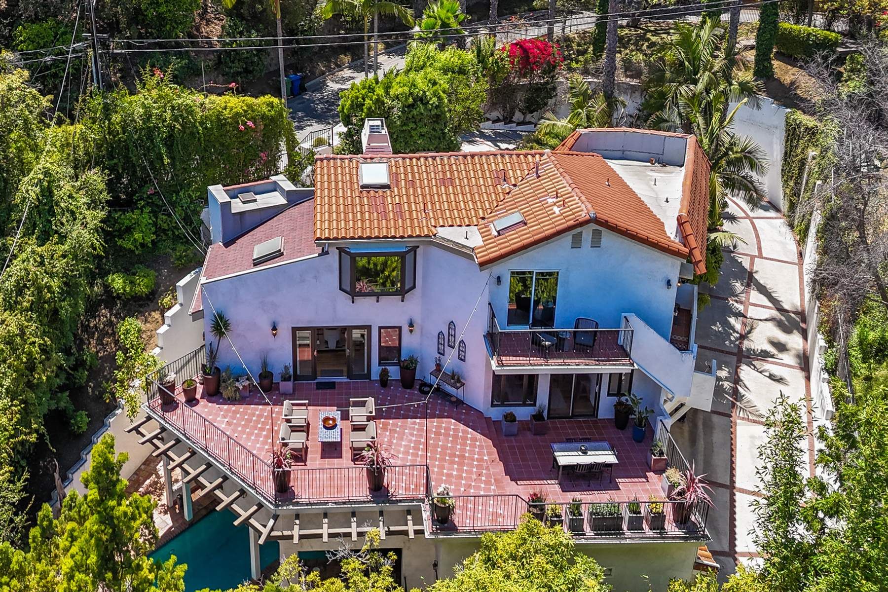  2216 East Live Oak Drive - 物件實景
