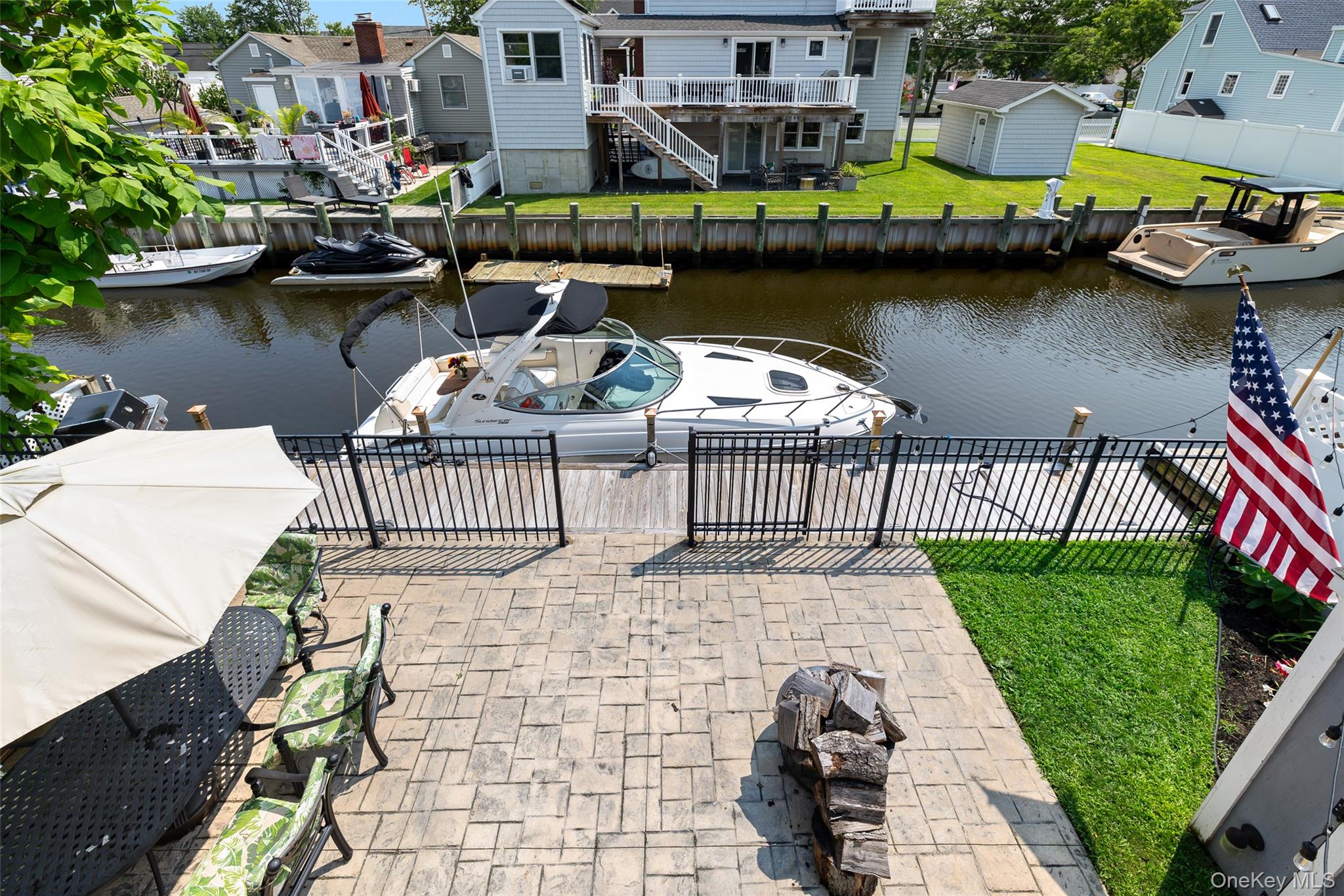 Babylon, New York, 11702, United States, 3 Bedrooms Bedrooms, ,2 BathroomsBathrooms,Residential,For Sale,1930395