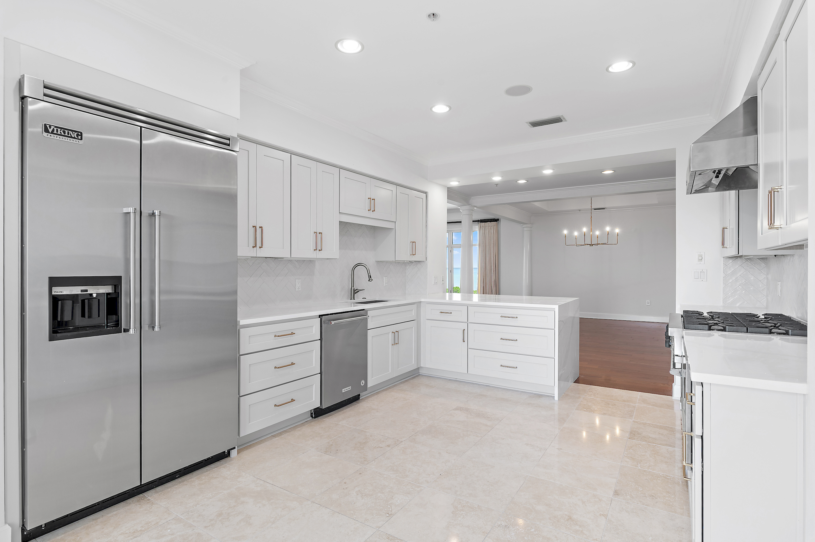  Elevated Living Overlooking The Bay in Destin