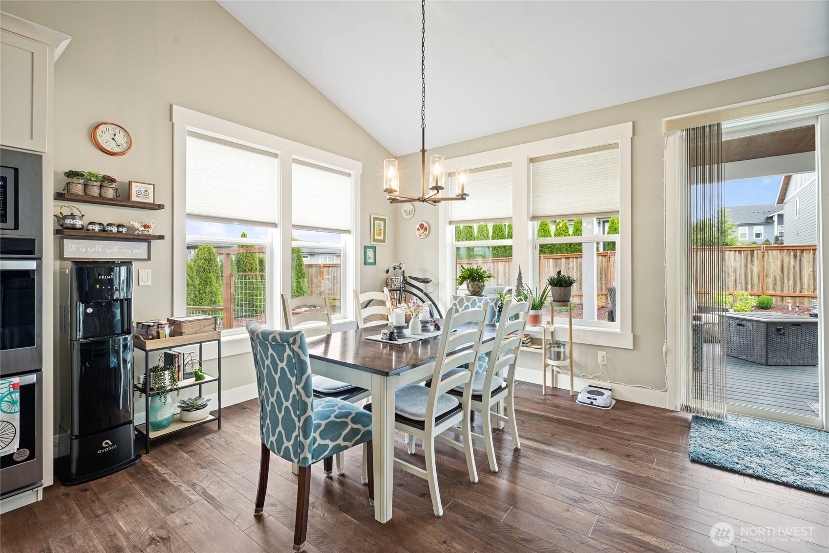 Ferndale, Washington, 98248, United States, 4 Bedrooms Bedrooms, ,2 BathroomsBathrooms,Residential,For Sale,1919590