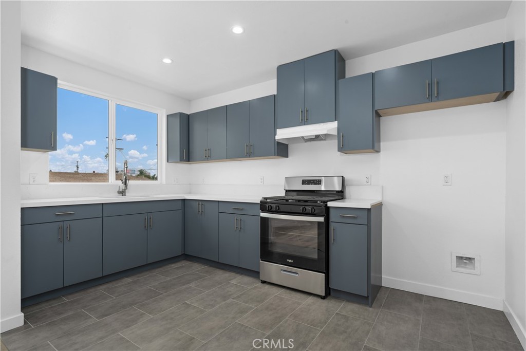 Los Angeles, California, 90011, United States, ,Residential,For Sale,1919891