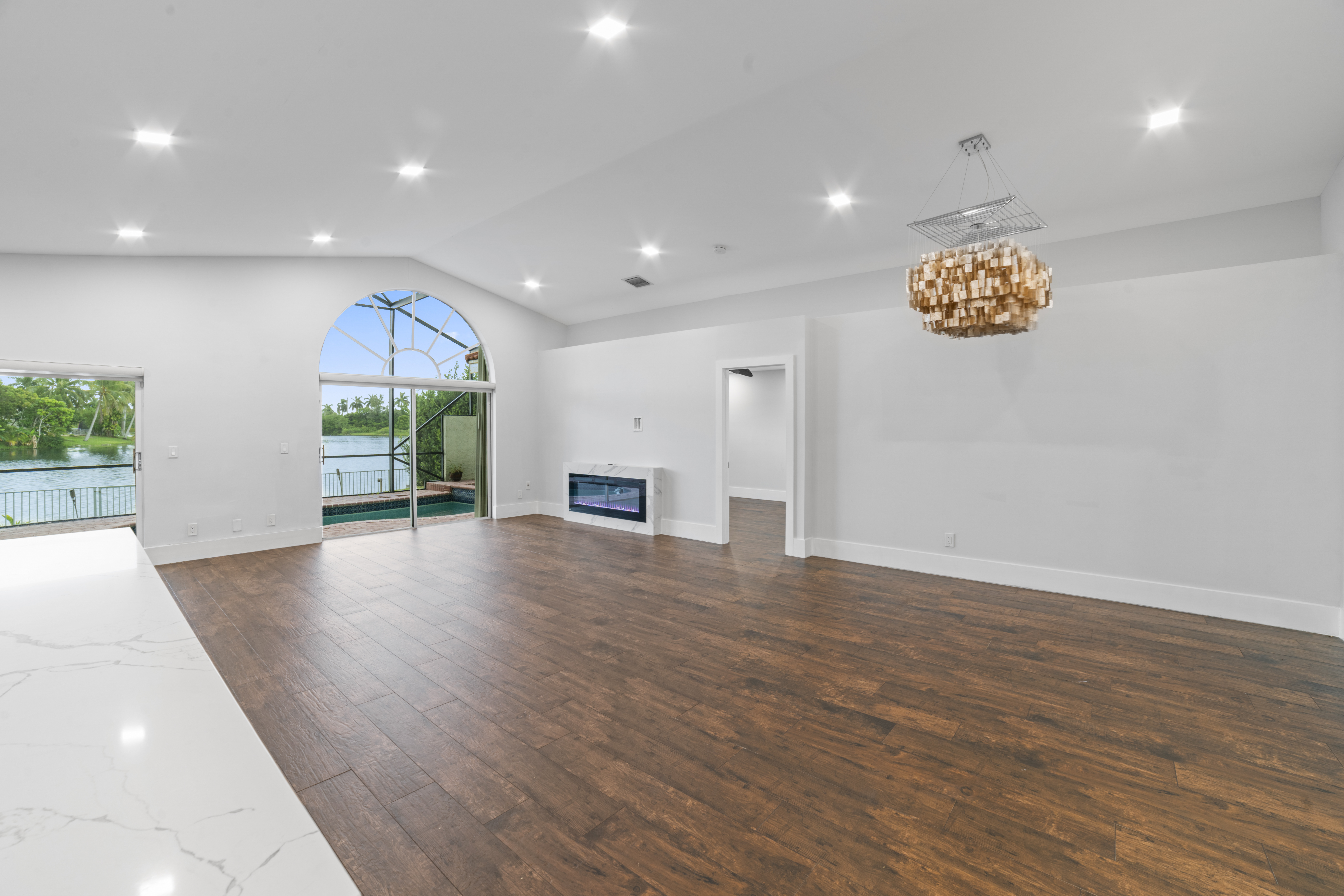  18096 SW 29th St, Miramar, FL, 33029 - 物件實景