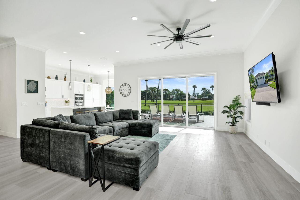 West Palm Beach, Florida, 33412, United States, 3 Bedrooms Bedrooms, ,3 BathroomsBathrooms,Residential,For Sale,1950844