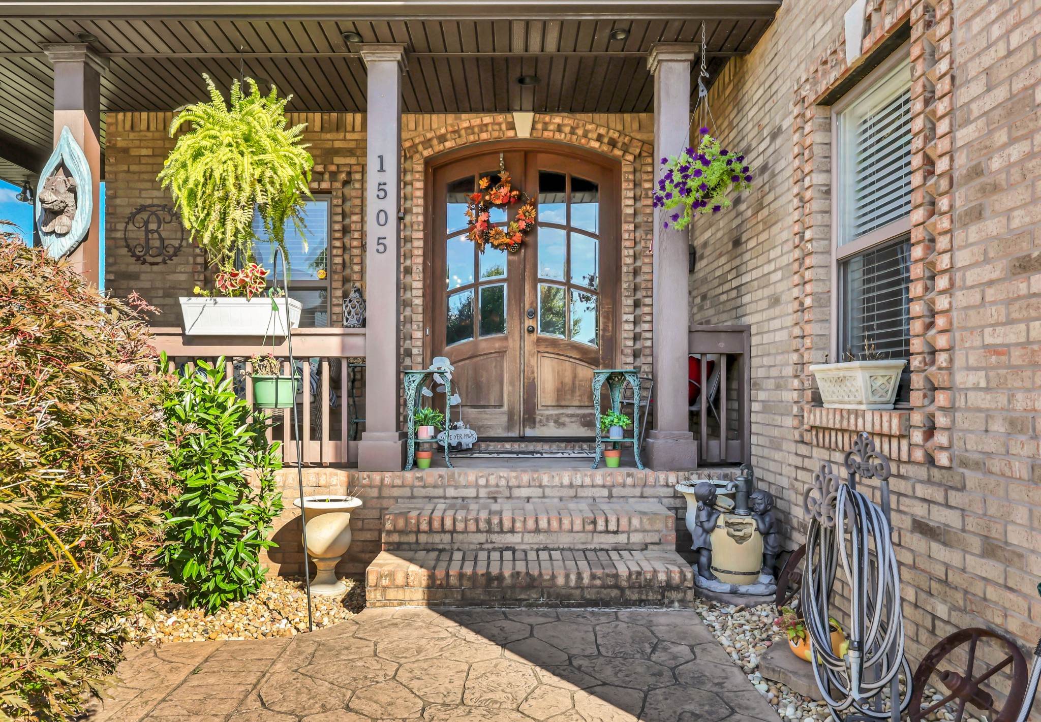 Clarksville, Tennessee, 37043, United States, 3 Bedrooms Bedrooms, ,4 BathroomsBathrooms,Residential,For Sale,1980733