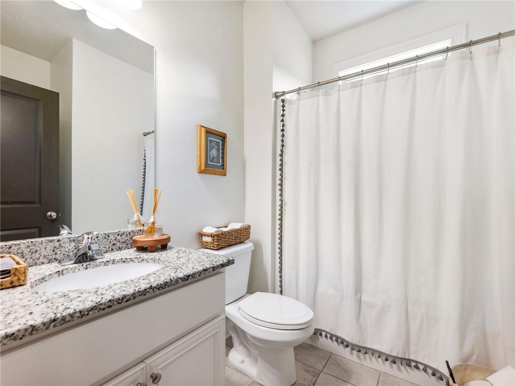 Hoschton, Georgia, 30548, United States, 5 Bedrooms Bedrooms, ,3 BathroomsBathrooms,Residential,For Sale,2000430