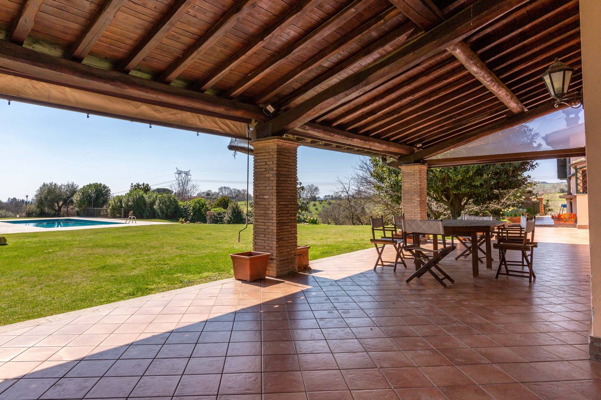 Sacrofano, Roma, 00060, IT, 6 Bedrooms Bedrooms, ,5 BathroomsBathrooms,Residential,For Sale,1850375