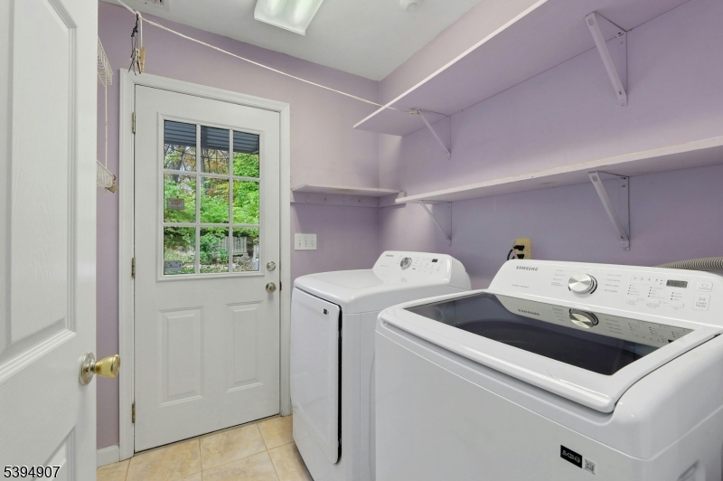 Wayne Twp., New Jersey, 07470, United States, 4 Bedrooms Bedrooms, ,4 BathroomsBathrooms,Residential,For Sale,1989007