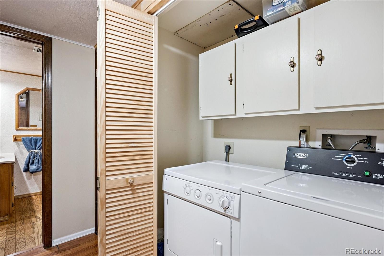 Centennial, Colorado, 80015, United States, 3 Bedrooms Bedrooms, ,1 BathroomBathrooms,Residential,For Sale,1968844