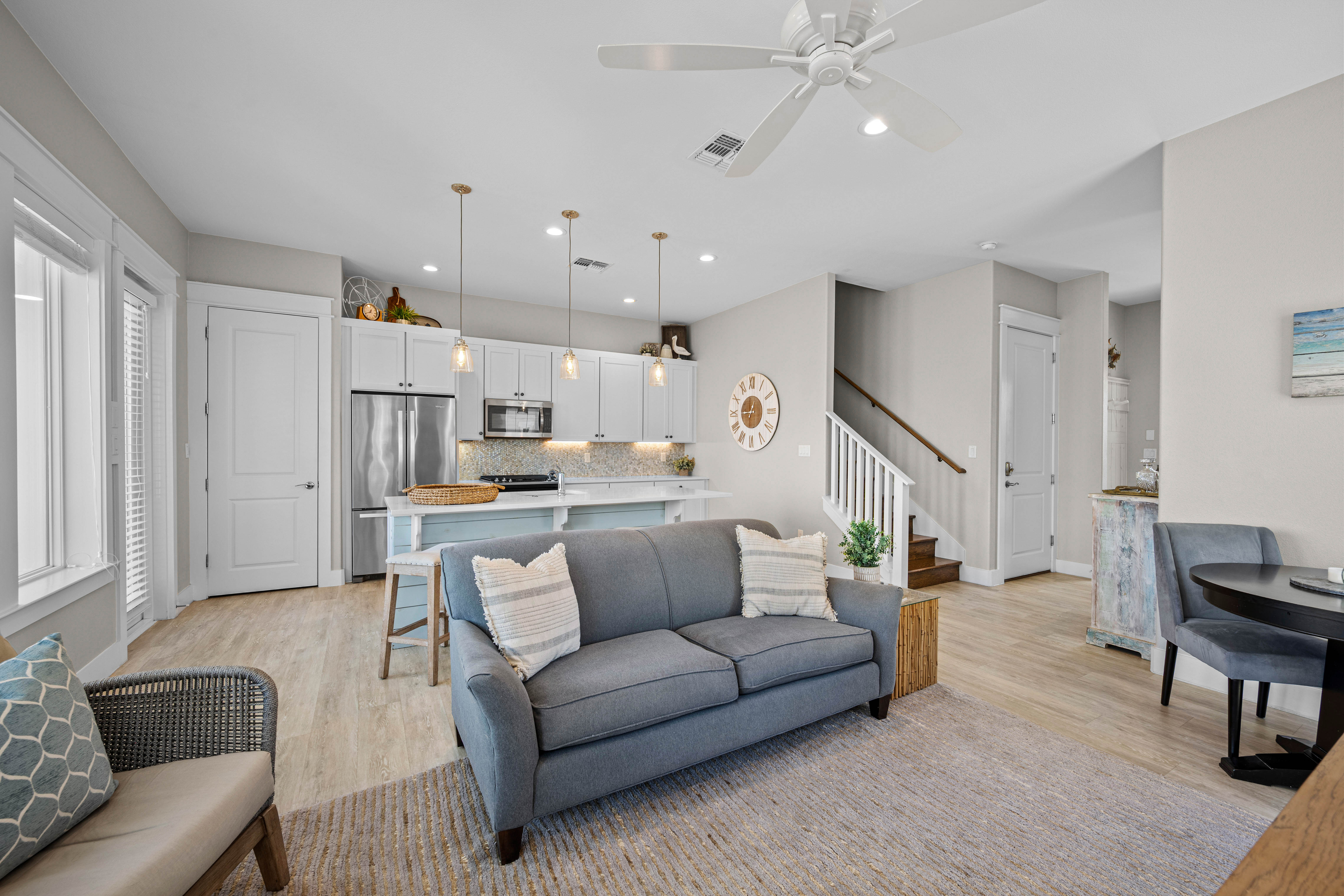  Relaxing 4BR Waterfront Condo - 物件實景