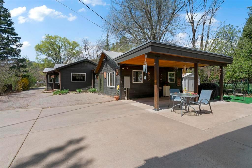 Durango, Colorado, 81301, United States, 3 Bedrooms Bedrooms, ,2 BathroomsBathrooms,Residential,For Sale,1794547