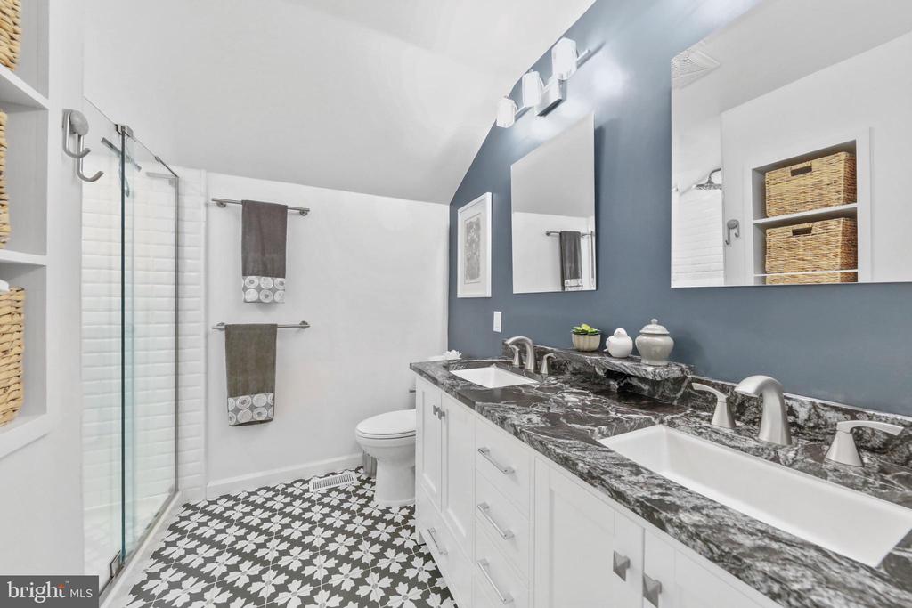 Medford, New Jersey, 08055, United States, 4 Bedrooms Bedrooms, ,3 BathroomsBathrooms,Residential,For Sale,1922039