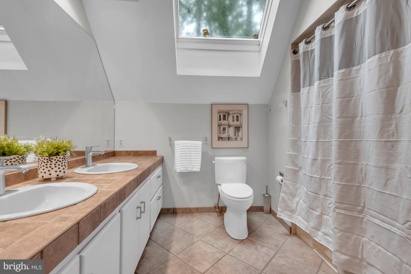 Annapolis, Maryland, 21409, United States, 4 Bedrooms Bedrooms, ,5 BathroomsBathrooms,Residential,For Sale,1947089