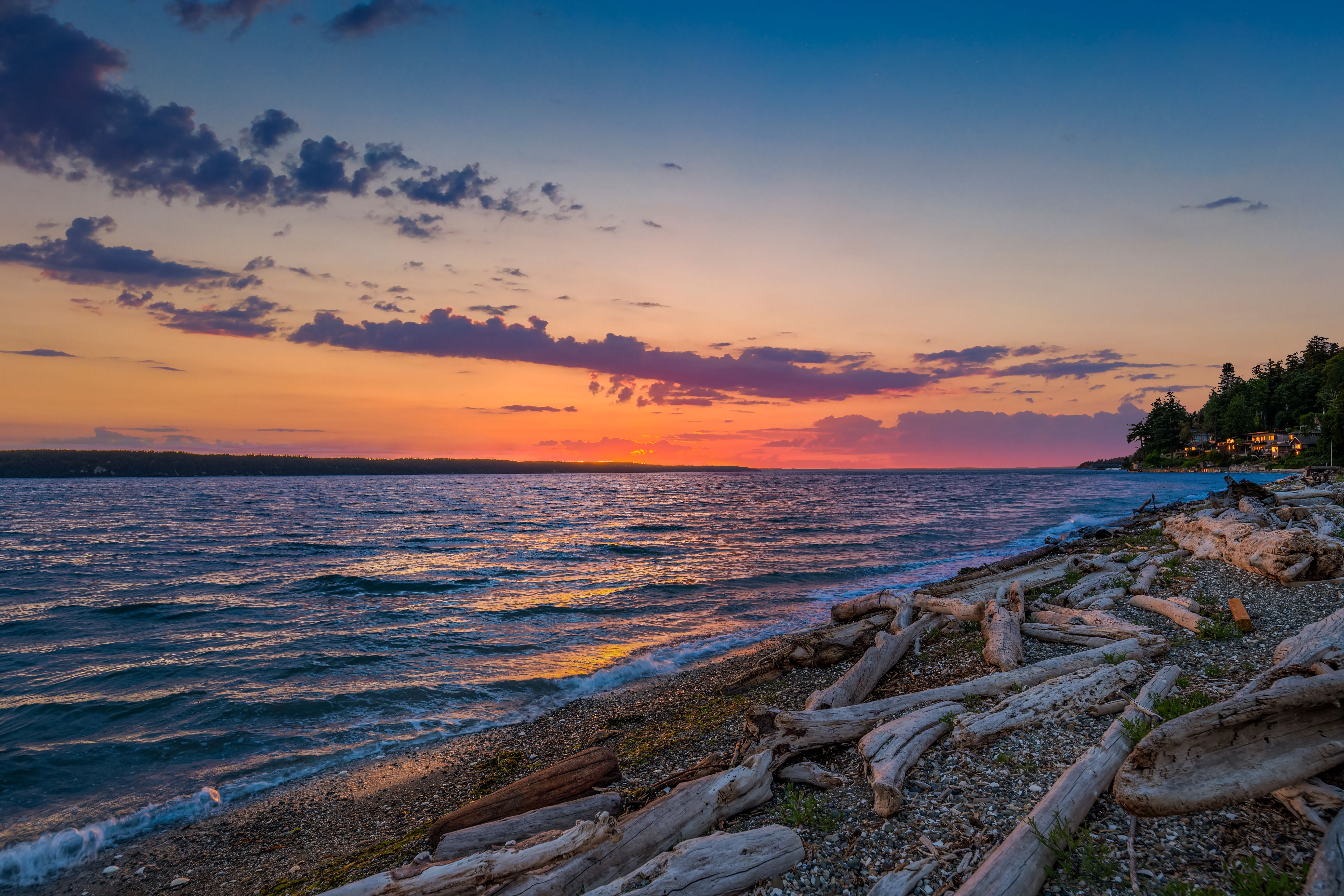  2106 Breezy Point Rd, Camano, WA 98282 - 物件實景