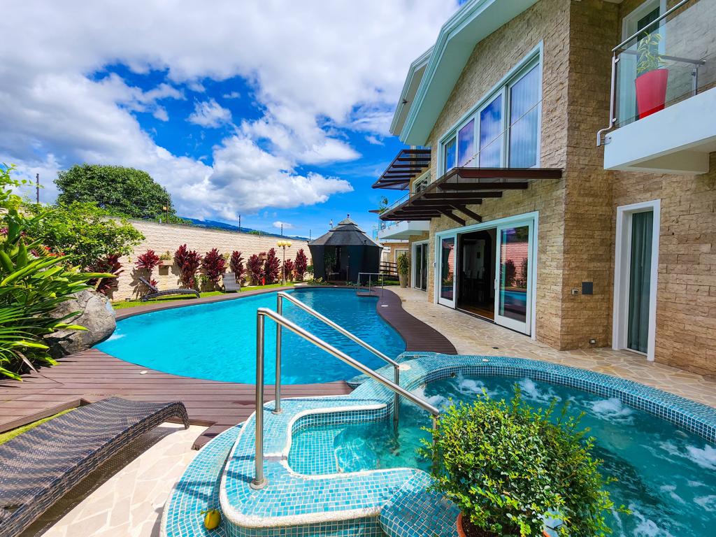 Curridabat, Curridabat, San Jose, CR, 6 Bedrooms Bedrooms, ,7 BathroomsBathrooms,Residential,For Sale,Curridabat,1587516