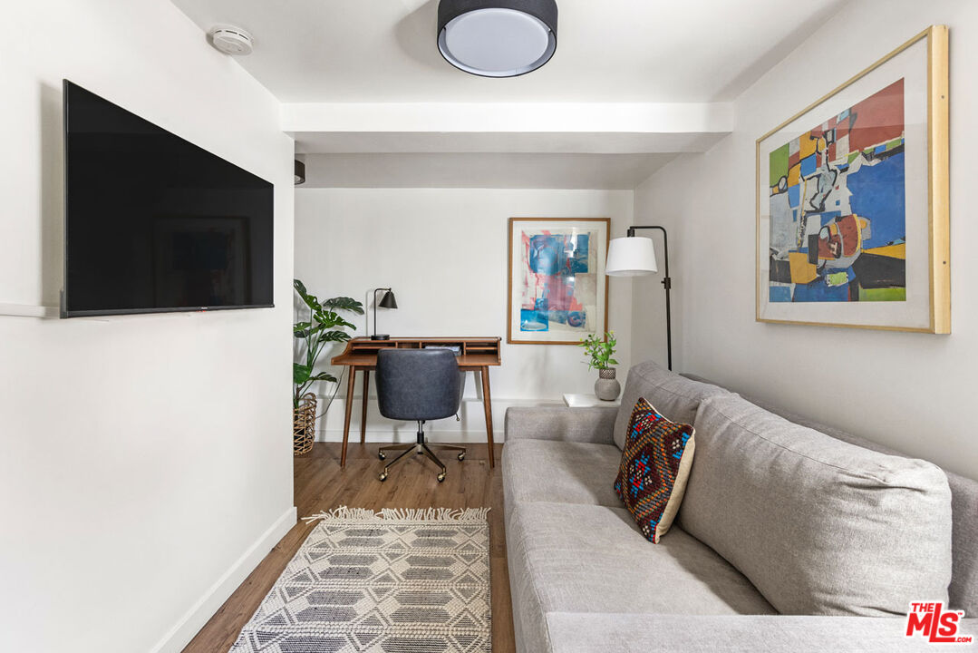 Los Angeles, California, 90026, United States, 3 Bedrooms Bedrooms, ,3 BathroomsBathrooms,Residential,For Sale,2003462